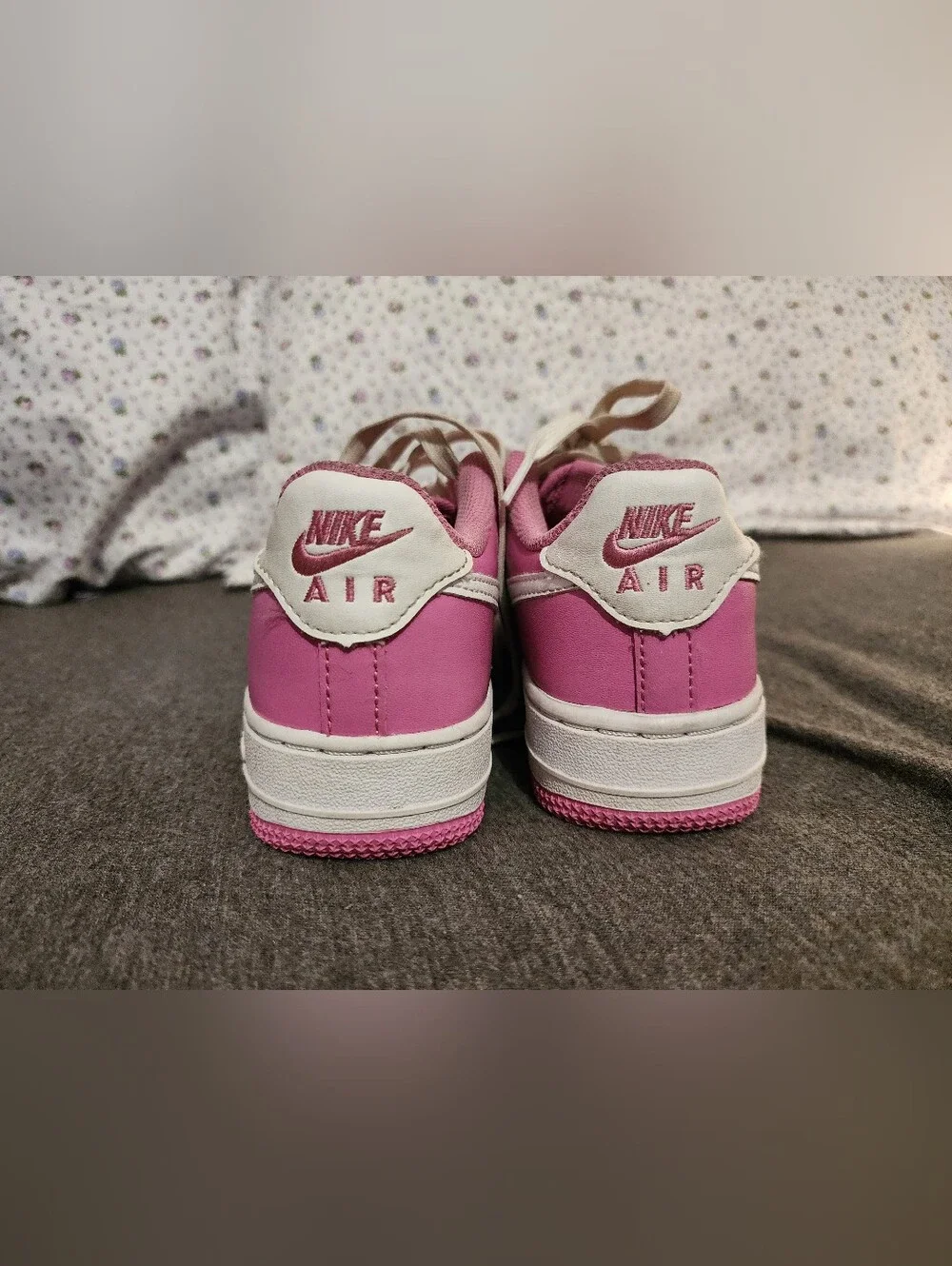 Girls NIKE AIR Pink Sz 1
